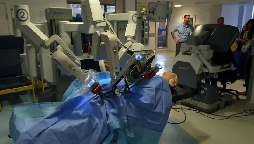 cirugia robotica da vinci colombia 1