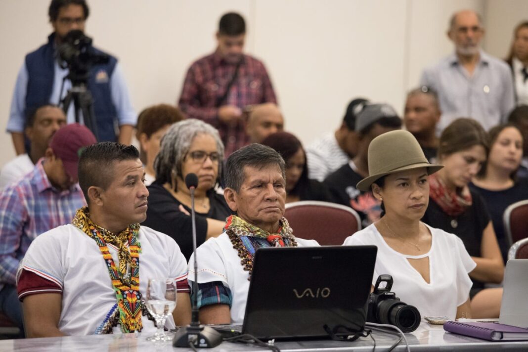 Colombia: Pueblos indígenas y Acuerdos de Paz Situación de derechos humanos de los pueblos indígenas en el contexto de los Acuerdos de Paz en Colombia 168 Periodo de Sesiones en República Dominicana Jueves 10 de mayo de 2018 Créditos: Fran Afonso/CIDH (Vía Flickr)