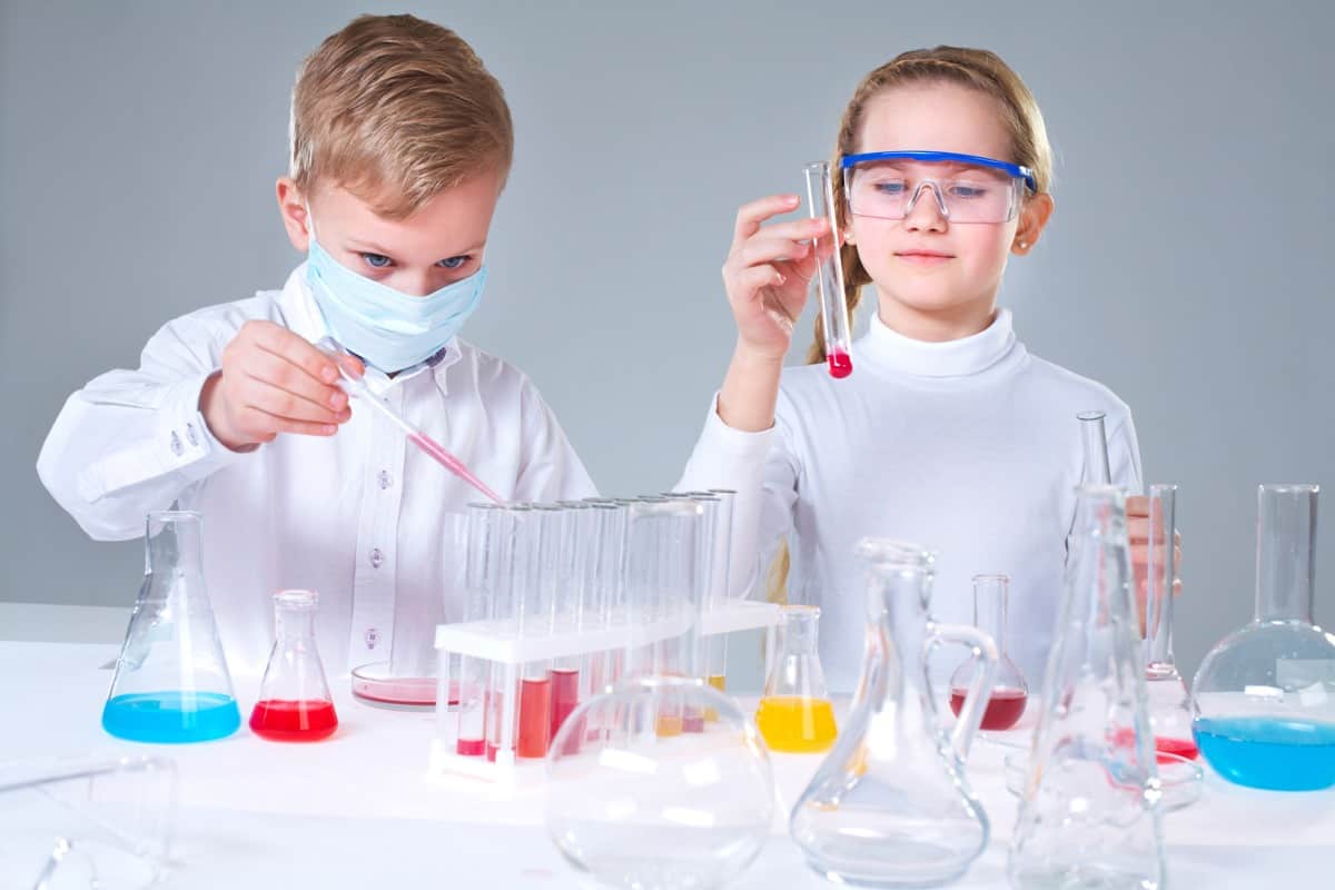 formación STEM-ciencia para niños y niñas