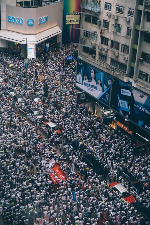 Protestas en Hong Kong han tenido mediación del gobierno chino según Twitter.