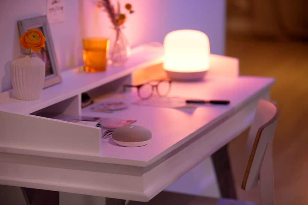 WiZ smart home desk 1