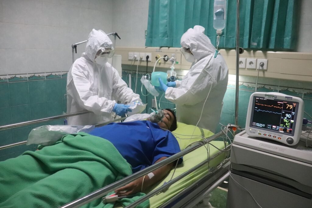 uci covid simulacion