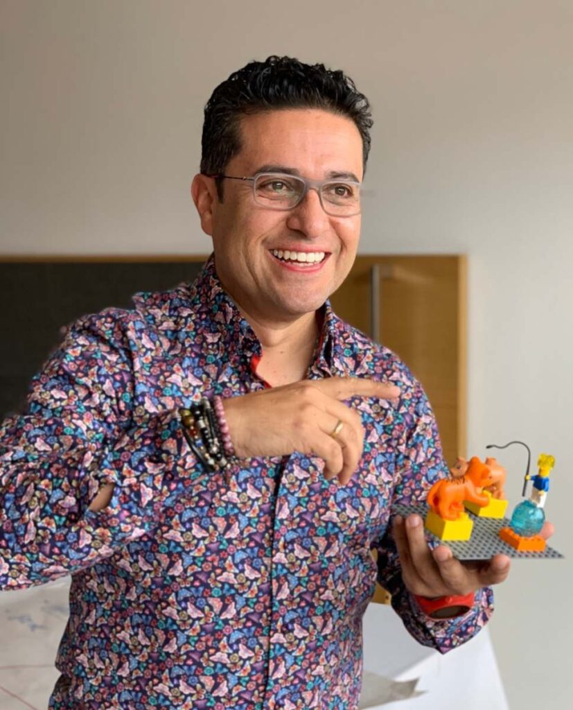 César Suárez - Lego Serious Play