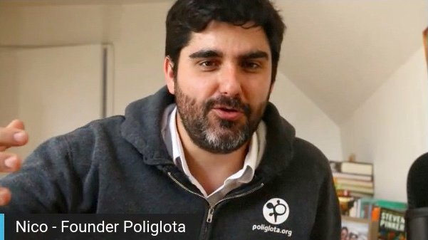 Nicolás Fuenzalida Políglota