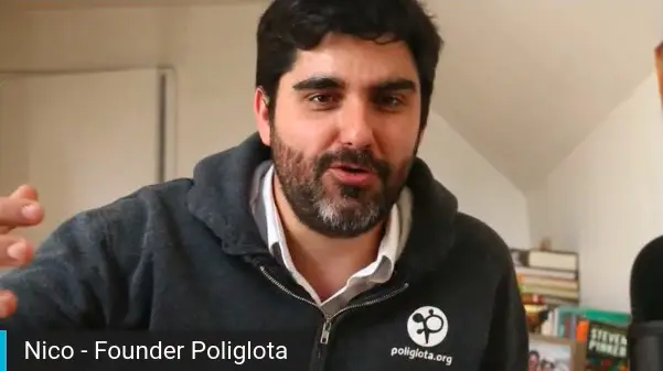 Nicolás Fuenzalida Políglota