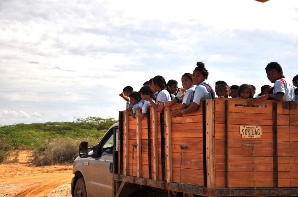 la guajira camion niños