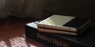 Galaxy Z Flip 3 cover