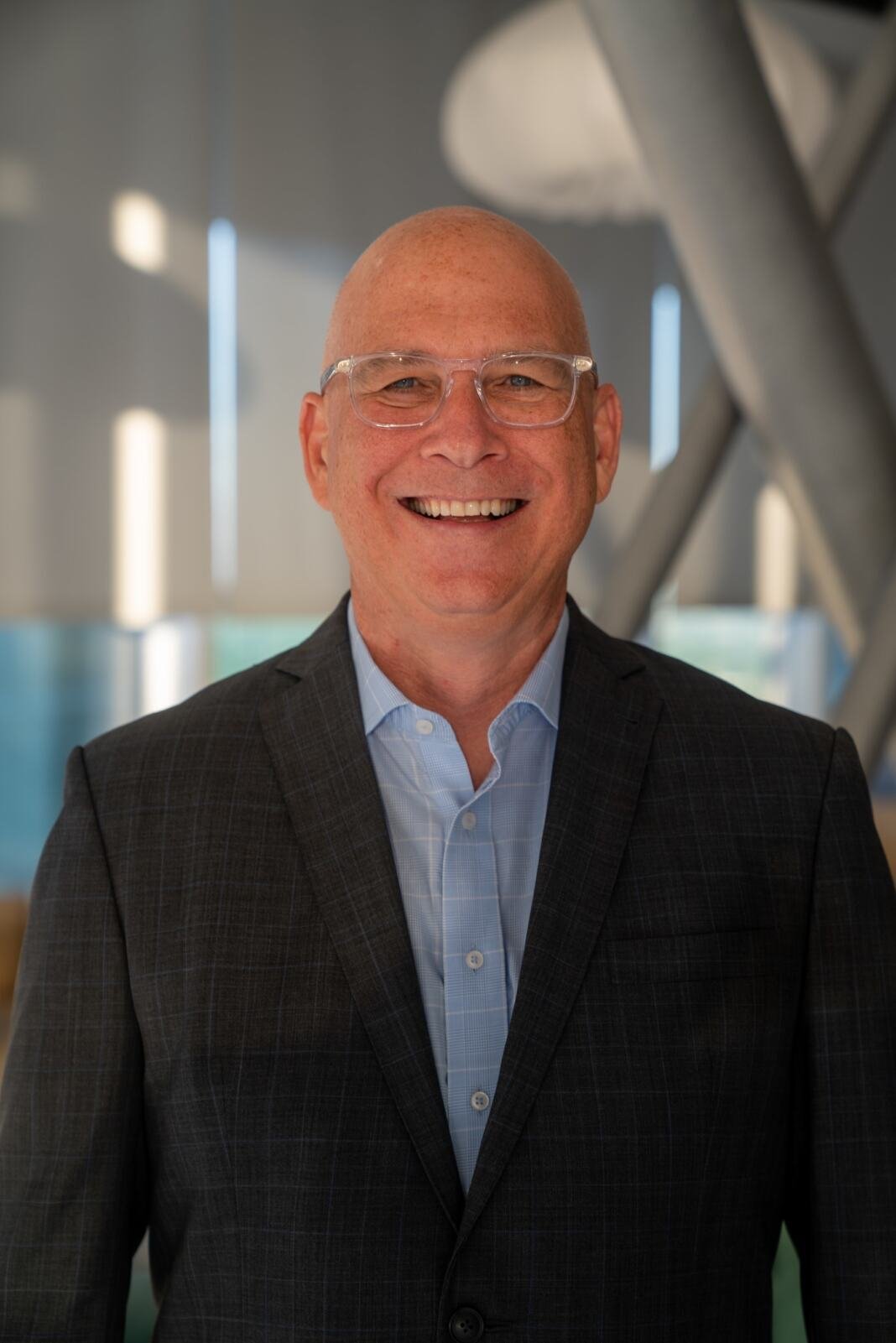 Equinix nombra a Scott Crenshaw como Vicepresidente Ejecutivo y Director General de servicios digitales