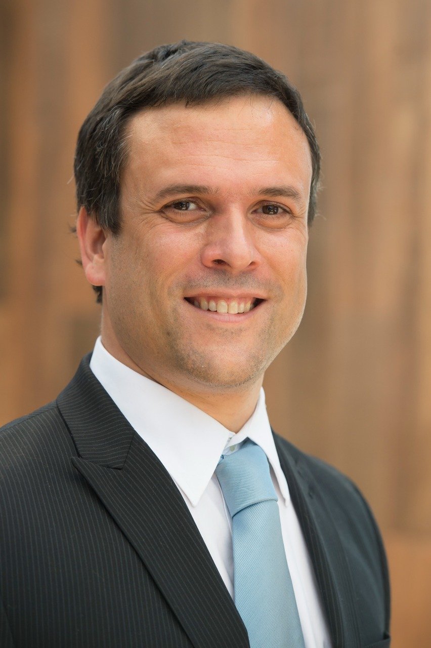 Francisco Basoalto asume las riendas de Equinix para Chile