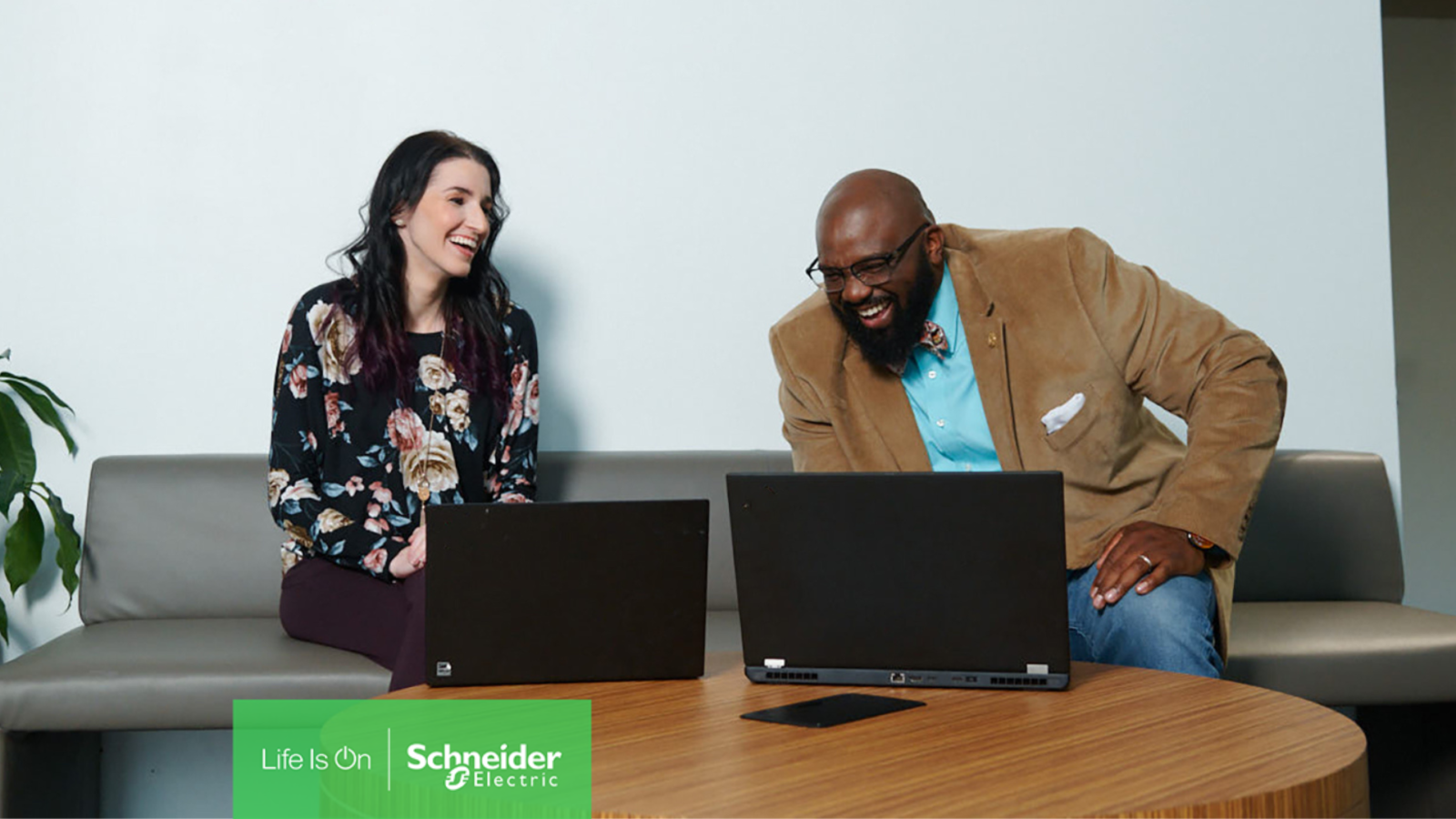 Schneider Electric recibe un triple reconocimiento por promover la diversidad, la equidad y la inclusión