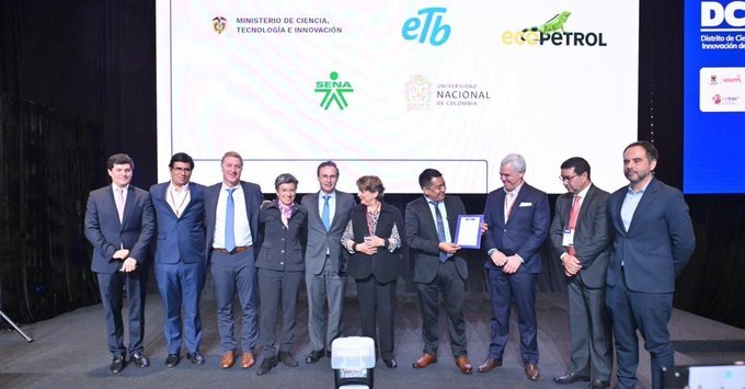 Pacto para avanzar en el proyecto Bogotá Distrito de Innovación, y más noticias TIC