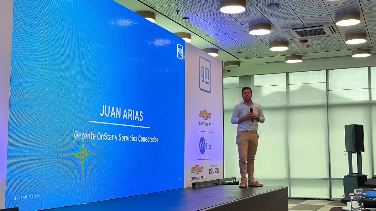 Juan Arias gerente Onstar y servicios conectados Colombia