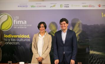 Foto toma en rueda de prensa.