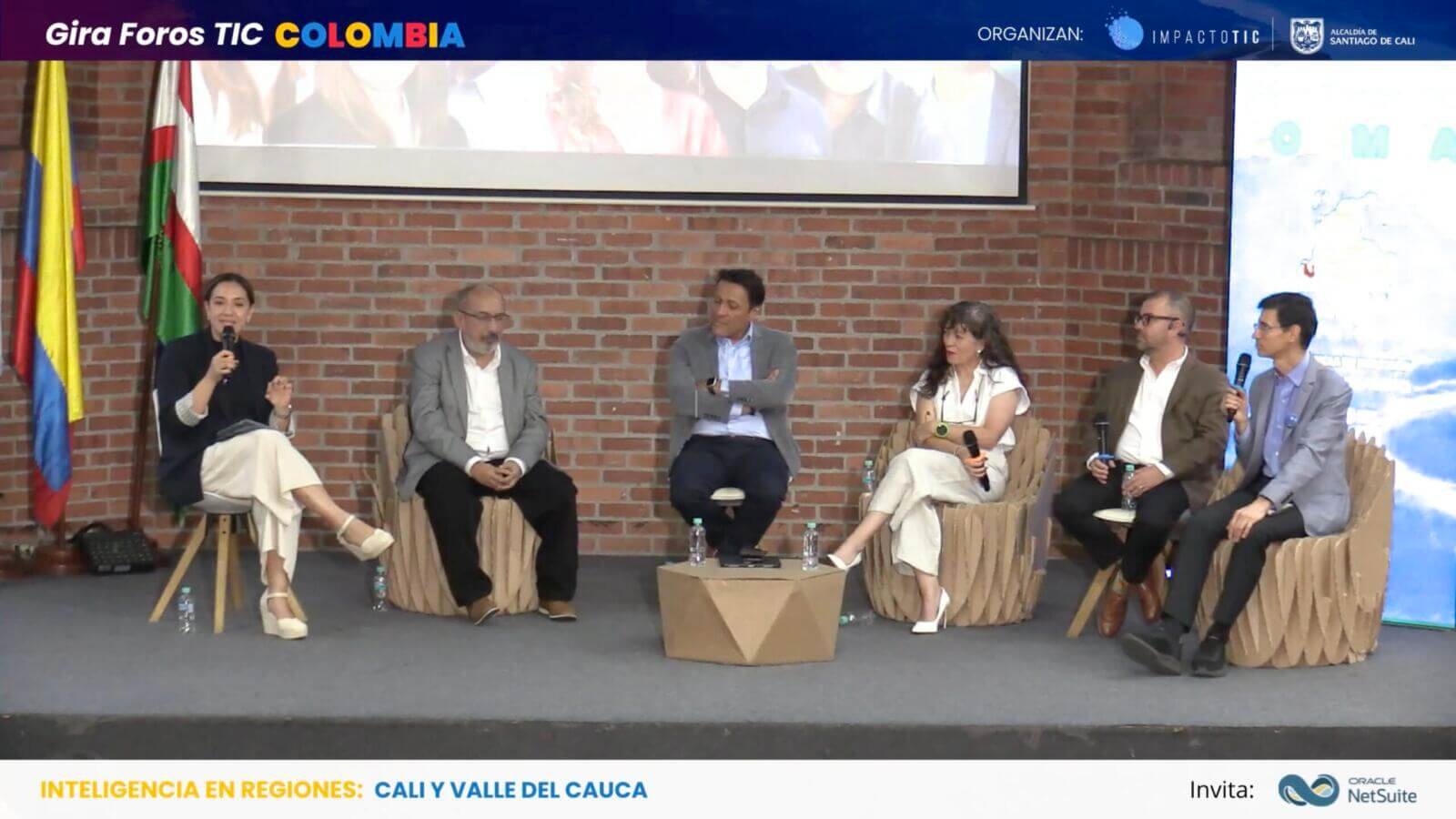 Catalina Vega Directora de Ventas para Colombia y MCR de Oracle NetSuite. Durante su participacion en la Gira Foros TIC Cali