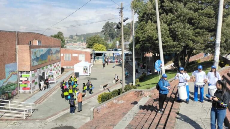 Conexión Social: 30.000 hogares en Bogotá ya tienen Internet gratuito de alta velocidad