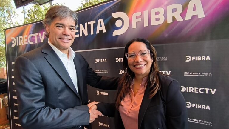 DFibra Ximena Mora de Onnet y Mariano Diaz de DirecTV
