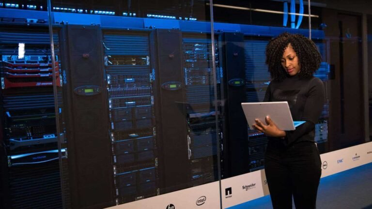 Data Centers en Colombia: infraestructura tecnológica, tipos, eficiencia energética y tendencias