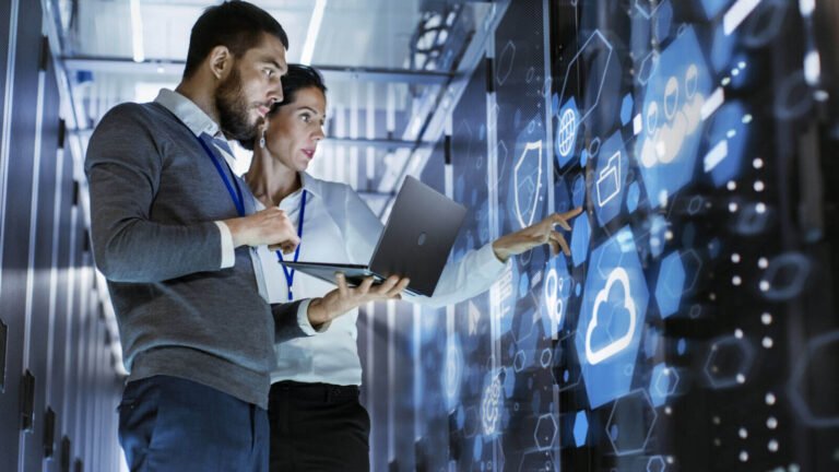 Ejemplos de ERP: Decisiones empresariales con casos reales  