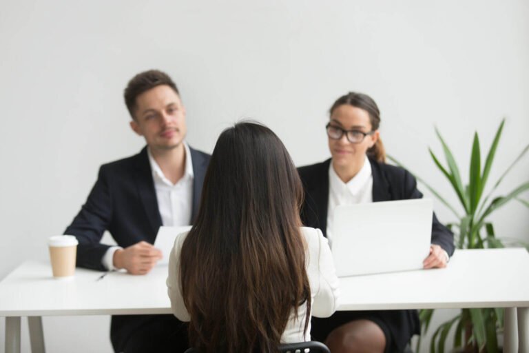 Escasez de talento en Colombia llega al 61 %: la IA y las habilidades humanas marcan la agenda laboral de 2026