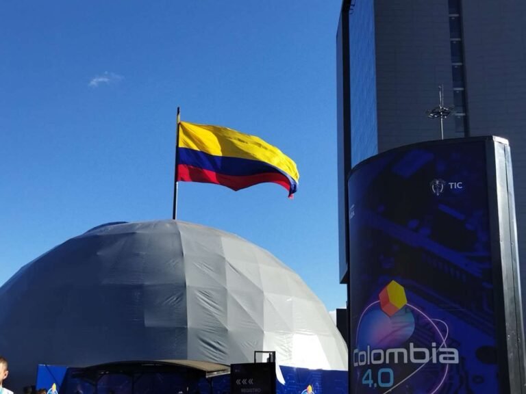 Pensamiento crítico en la Era de la IA, lecciones desde Colombia 4.0