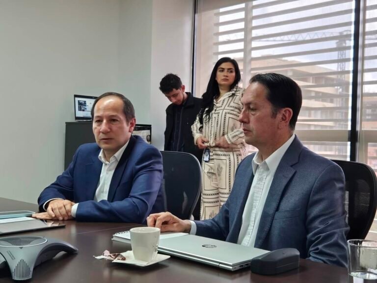 Inteligencia Artificial para el cuidado del espectro en Colombia