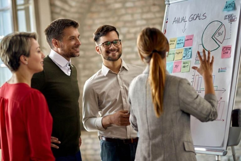 Liderazgo y gestión de proyectos tecnológicos: Claves para el éxito en la era digital