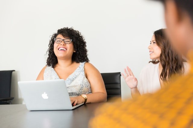 Mujeres en tecnología: Consejos para el éxito y la inclusión en las organizaciones