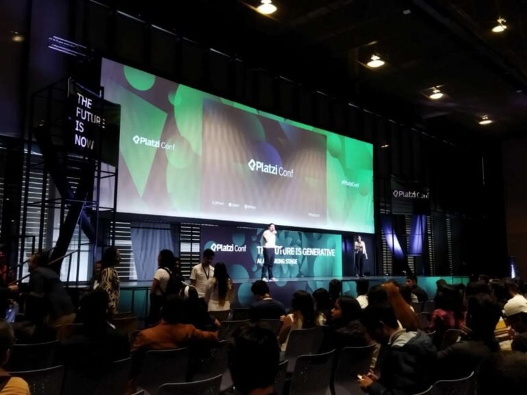 PlatziConf 2023 reunió a los entusiastas de la tecnología entorno a la Inteligencia Artificial