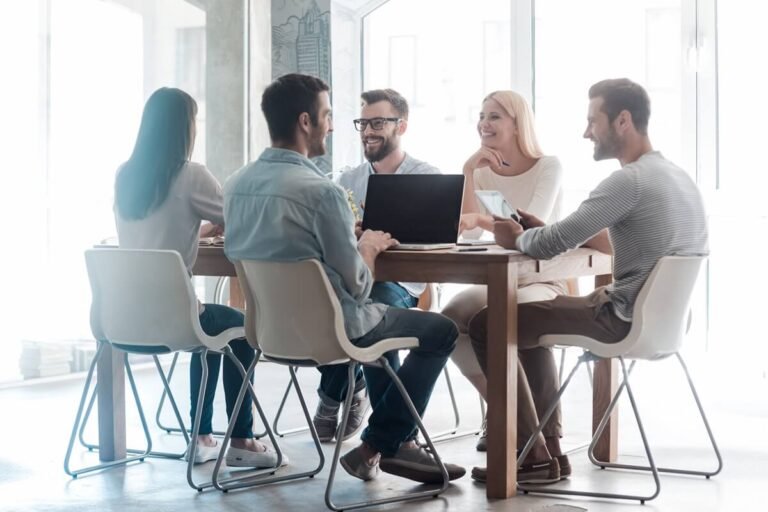Según Talent Trends 2024, solo el 10 % de las empresas en Colombia optarán por el trabajo remoto