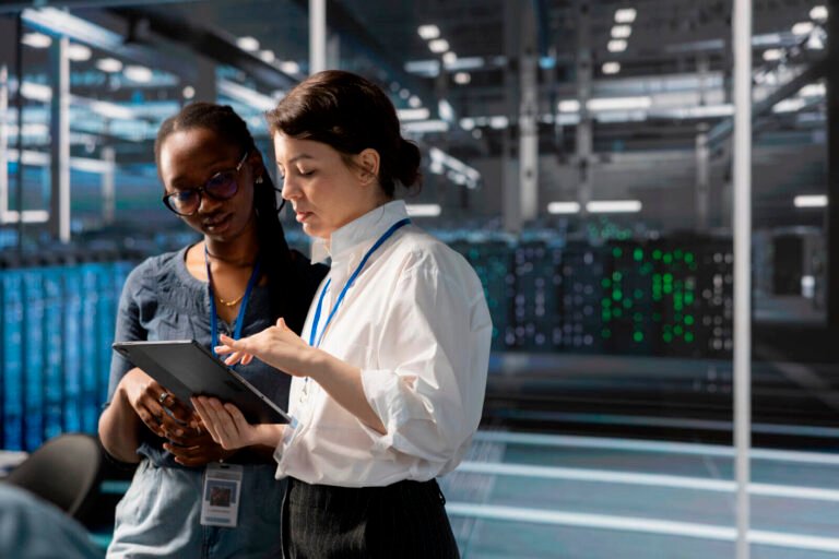 ‘Mujeres tech construyen futuro’: las 4 peticiones de las expertas para el Gobierno