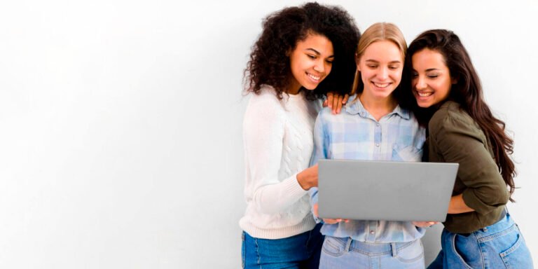 Conecta Mujeres: Inscripciones abiertas para el Bootcamp de Marketing Digital en Latinoamérica