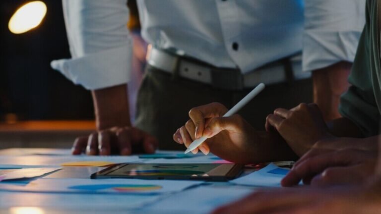 En disputa por la Creatividad: IA y humanidad en la innovación empresarial