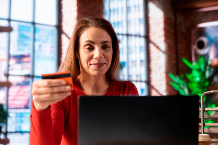 Inclusión financiera de mujeres en Colombia y el papel de las Fintech