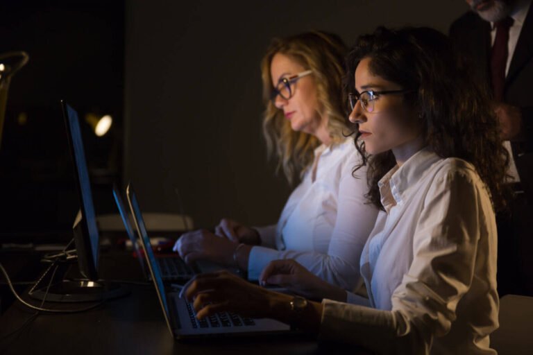 Revolucionando la industria tecnológica: el impulso de las mujeres