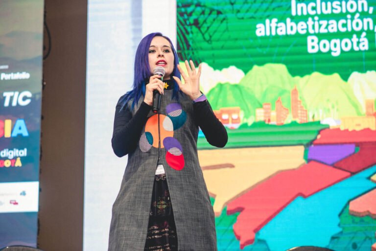 Inclusión, educación digital y alfabetización para una Bogotá Inteligente