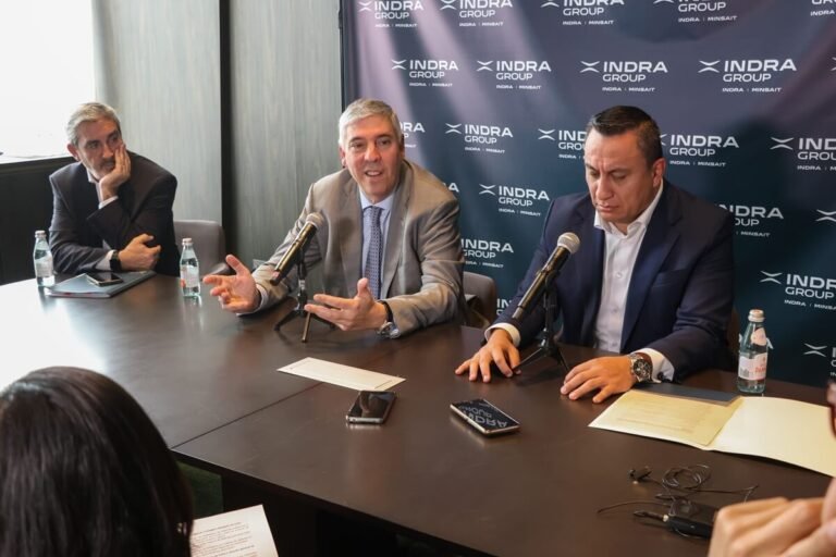 No solo es liderar en IA: Colombia será el hub de despliegue de guerra electrónica y sistemas antidrón de Indra para Latinoamérica