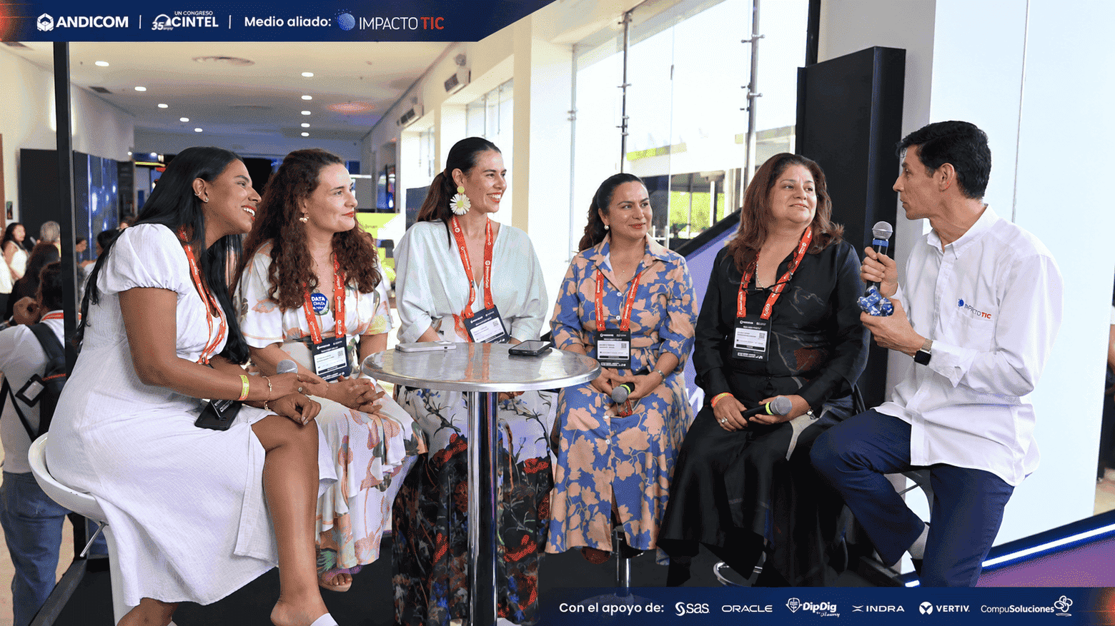 Lorena Angarita, Sandra Urrutia, Diana Patricia Arenas, Sandra Milena Hernández y Tatiana Insignares